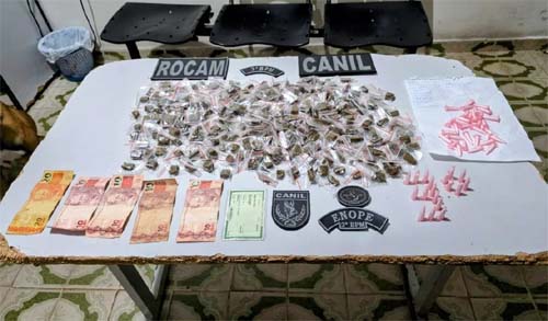 Guarnição do Canil apreende drogas em residência após denúncia, em Arapiraca