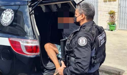 Cantor sertanejo é preso acusado de estuprar enteada por 10 anos em Maceió