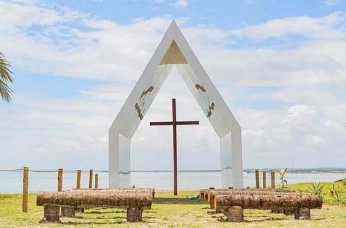 Fotógrafo tem materiais furtados e prejuízo de R$ 15 mil após ensaio na Capelinha do Jaraguá