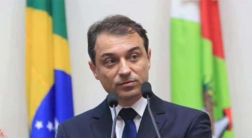 Tribunal Especial aceita denúncia, e governador de SC é afastado