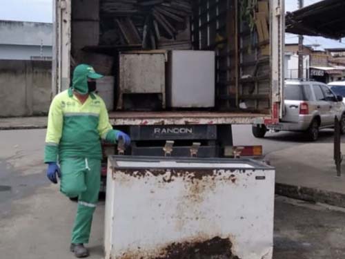 Mais de 300 kg de carne imprópria para consumo são apreendidos em Maceió
