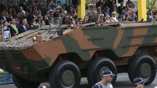 Em retaliação ao Brasil, Alemanha veta envio de blindado às Filipinas