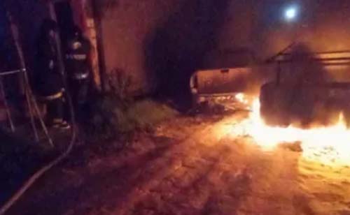 Carros pegam fogo em Marechal Deodoro; causa do incêndio é desconhecida