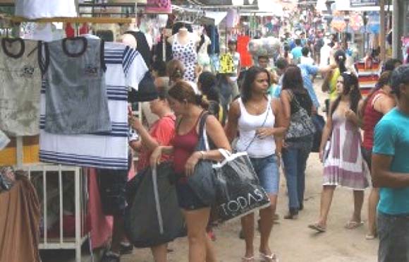 Assalto a sulanqueiros alagoanos deixa três pessoas feridas em PE