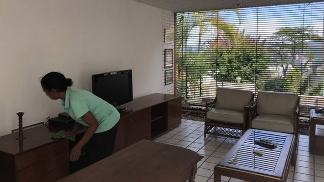 Cuidador de casas abandonadas vira profissão em alta em meio à crise na Venezuela