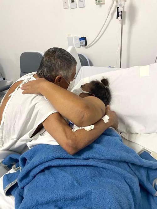 Covid-19: Casal internado no Hospital da Mulher comemora bodas de ouro