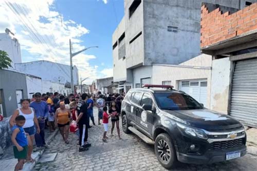 Caso de homicídio e suicídio em Delmiro Gouveia: casal encontrado sem vida dentro de veículo no centro da cidade