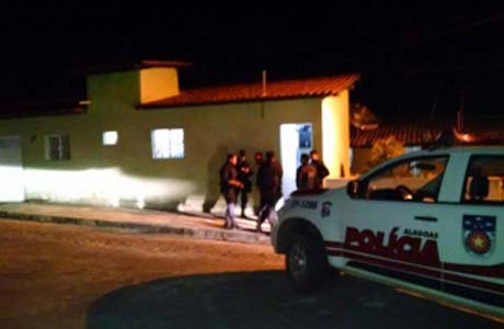 Casa de militar é alvejada por disparos em Palmeira dos Índios
