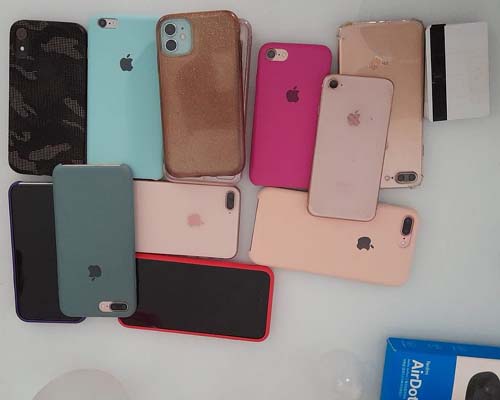 Polícia recebe denúncia de celular roubado e encontra 14 iPhones dentro de guarda-roupa