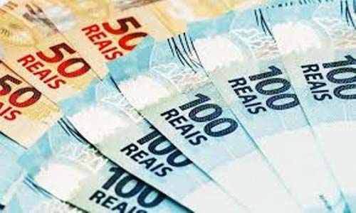 Aposentados e pensionistas devem abrir conta-salário no Itaú até dia 10