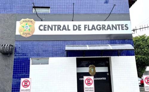 Condenado por tráfico tenta intimidar policiais e é preso em carro de luxo em Maceió