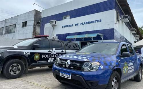 Por ciúmes, homem agride ex-companheira com chutes na cabeça e pescoço em Maceió