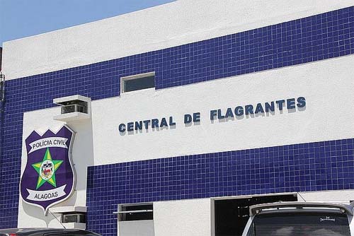 Suspeita de tráfico é flagrada com 17,9 kg de droga e presa pela 2ª vez na semana