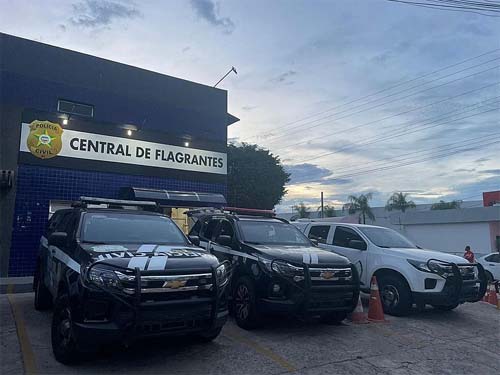 Bandidos trocam tiros com a polícia e fogem por ribanceira na Chã da Jaqueira