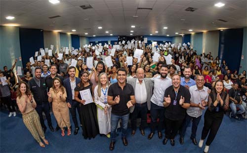 Mais de 700 maceioenses recebem certificados do Emprega Jovem MCZ