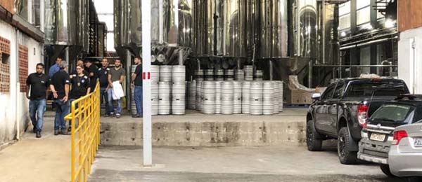 Ministério da Agricultura manda recolher todos os rótulos da Cervejaria Backer
