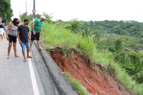 Alagamentos, queda de árvores, deslizamentos de terra e famílias desalojadas foram registrados durante as últimas 24h