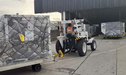 Covid-19: chegam ao Brasil 3,8 milhões de doses da vacina AstraZeneca