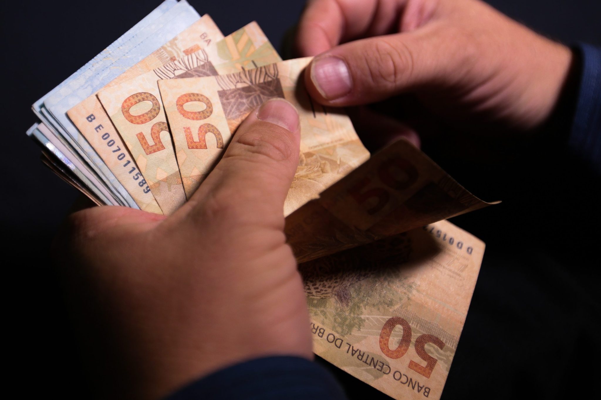 Juros do cheque especial sobem para 124,5% ao ano