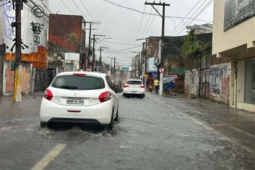 Inmet emite alertas de chuvas para Maceió e outros 71 municípios de Alagoas