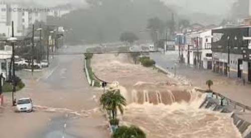 Chuva Intensa provoca congestionamento superior a 1.300 km em São Paulo