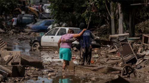 Impactantes enchentes no México deixam dezenas de mortos e áreas isoladas