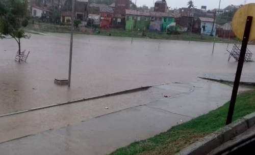 Chuvas provocam destruição em Traipuv