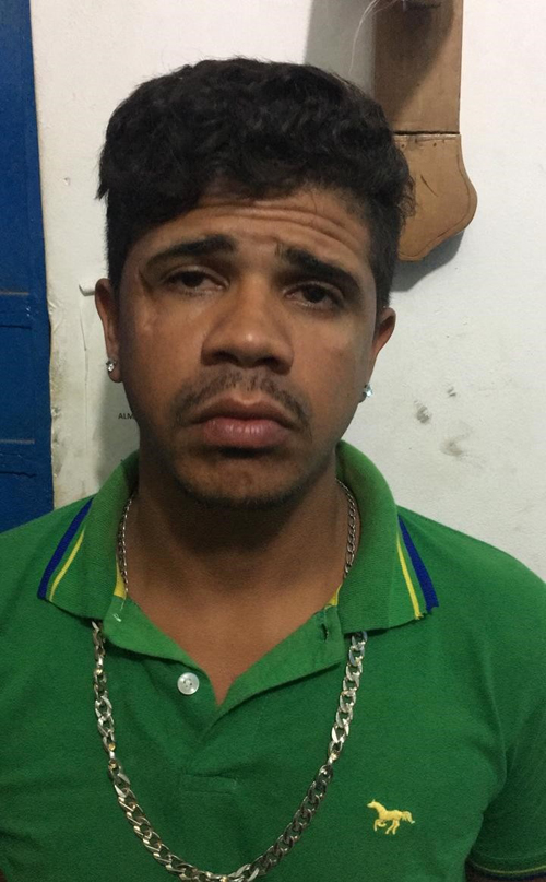 Suspeito de assaltos é baleado por motoqueiros