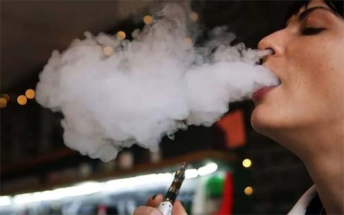 Entidade médica de Alagoas repudia uso de cigarro eletrônico em locais fechados: “Cumprimento da lei não é opcional”