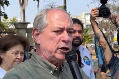 Em evento no RS, homem armado tenta agredir Ciro e PF precisa intervir