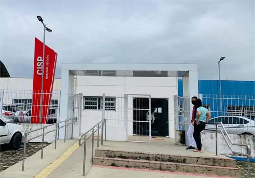 Mulher é arrastada pelo cabelo até uma mata e estuprada em Marechal Deodoro