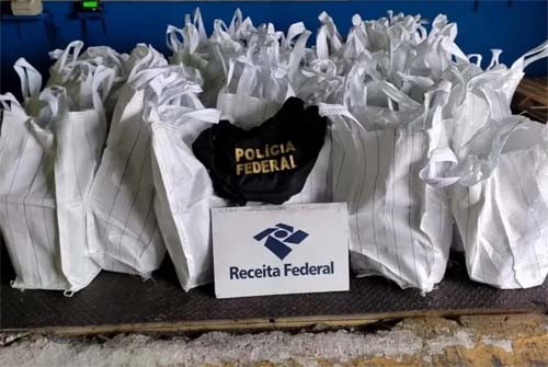 Receita Federal localiza quase 900 kg de cocaína no Porto de Santos, SP