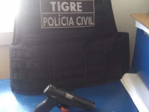 Foragido, acusado de homicídio troca tiros com agentes, é baleado e morre no HGE