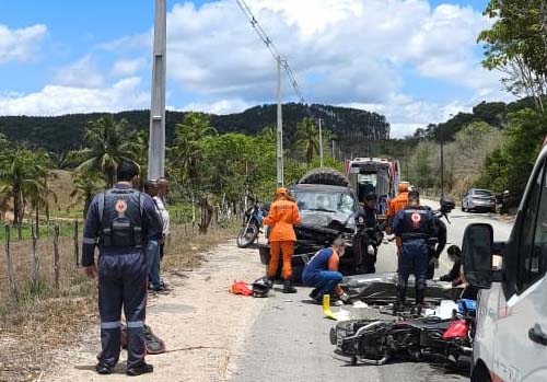 Colisão fatal na Avenida Cachoeira do Meirim em Benedito Bentes acaba com duas vidas perdidas