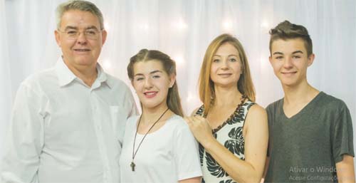 Fé, café e família. A volta para casa depois de 10 dias na UTI pelo coronavírus