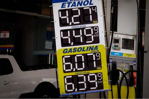 Senado aprova fundo para estabilizar preço do combustível e cria auxílio-gasolina de até R$ 300