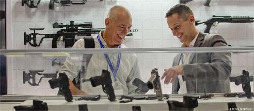 Registros de armas para defesa pessoal caem 82% no Brasil