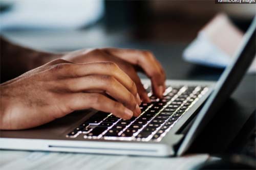 Conheça a história da criação da primeira marca de computador de um empreendedor negro