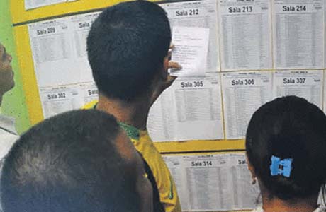 Uneal libera listão com os aprovados no vestibular 2015