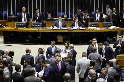 Veto sobre regras eleitorais será analisado nesta terça-feira