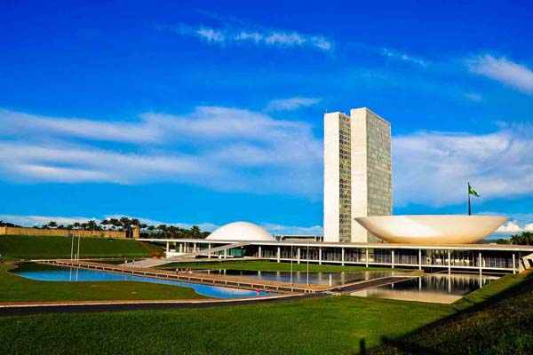 Sessão solene do Congresso inaugura o ano legislativo nesta segunda-feira