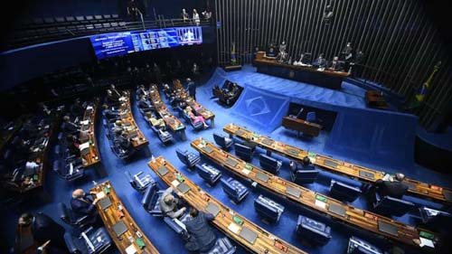 Há alinhamento com Câmara pra aprovar PECs e reformas, diz presidente do Senado