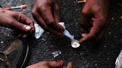 Por que o Brasil escapou ileso da droga que virou epidemia nos EUA e na Europa