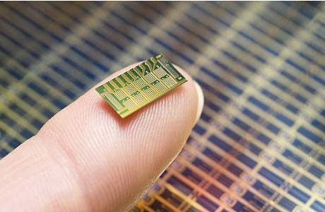 EUA desenvolvem chip contraceptivo com controle remoto