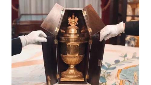 Bolsonaro recebe coração de Dom Pedro I no Planalto na próxima terça (23)