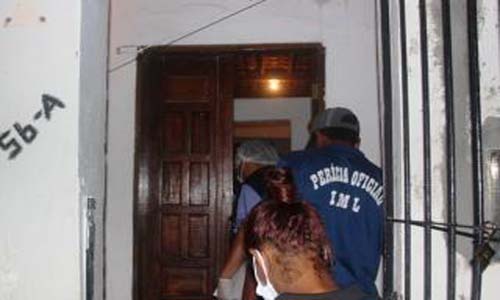 Corpo de jovem é encontrado em estado de decomposição em casa no Pinheiro