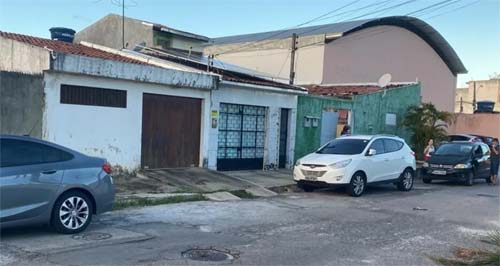 Instrutor de dança é achado morto dentro de casa na Jatiúca