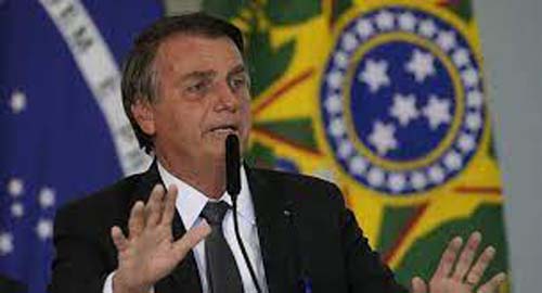 Corte de gastos: o que está por trás da ação de Bolsonaro de tirar Internet da escola pública?