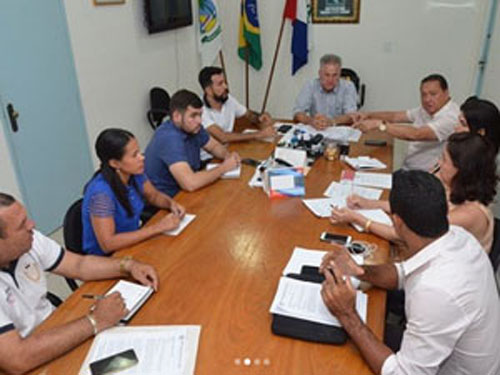 Prefeitura de Coruripe decreta emergência em virtude do óleo nas praias