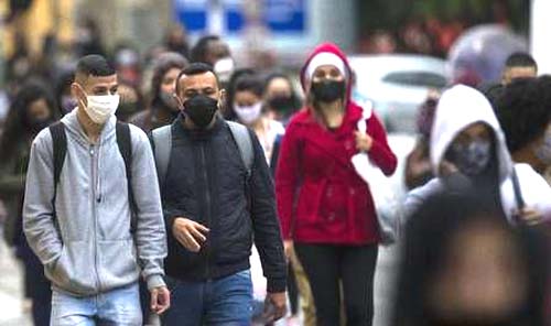 ‘Estamos mais próximos de voltar à normalidade’, diz cientista que pesquisa a pandemia do novo coronavírus